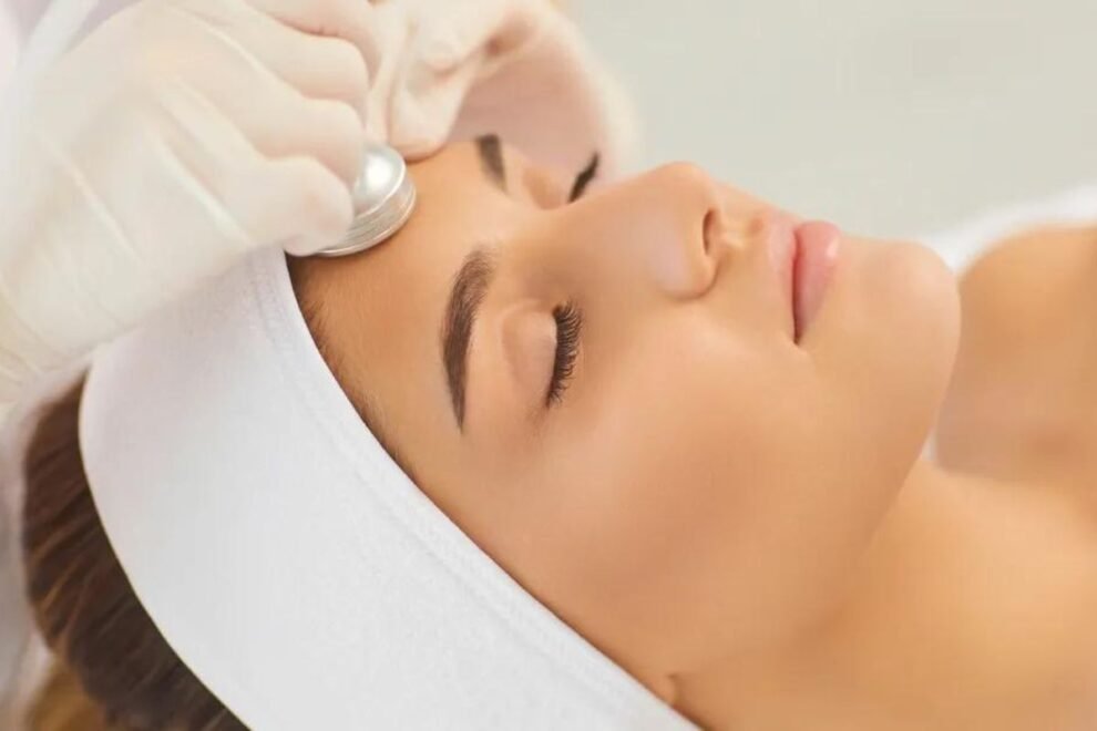 HIFU Treatment in India Revolutionary Non-Surgical Solution for Skin Tightening HIFU Treatment in India Revolutionary Non-Surgical Solution for Skin Tightening